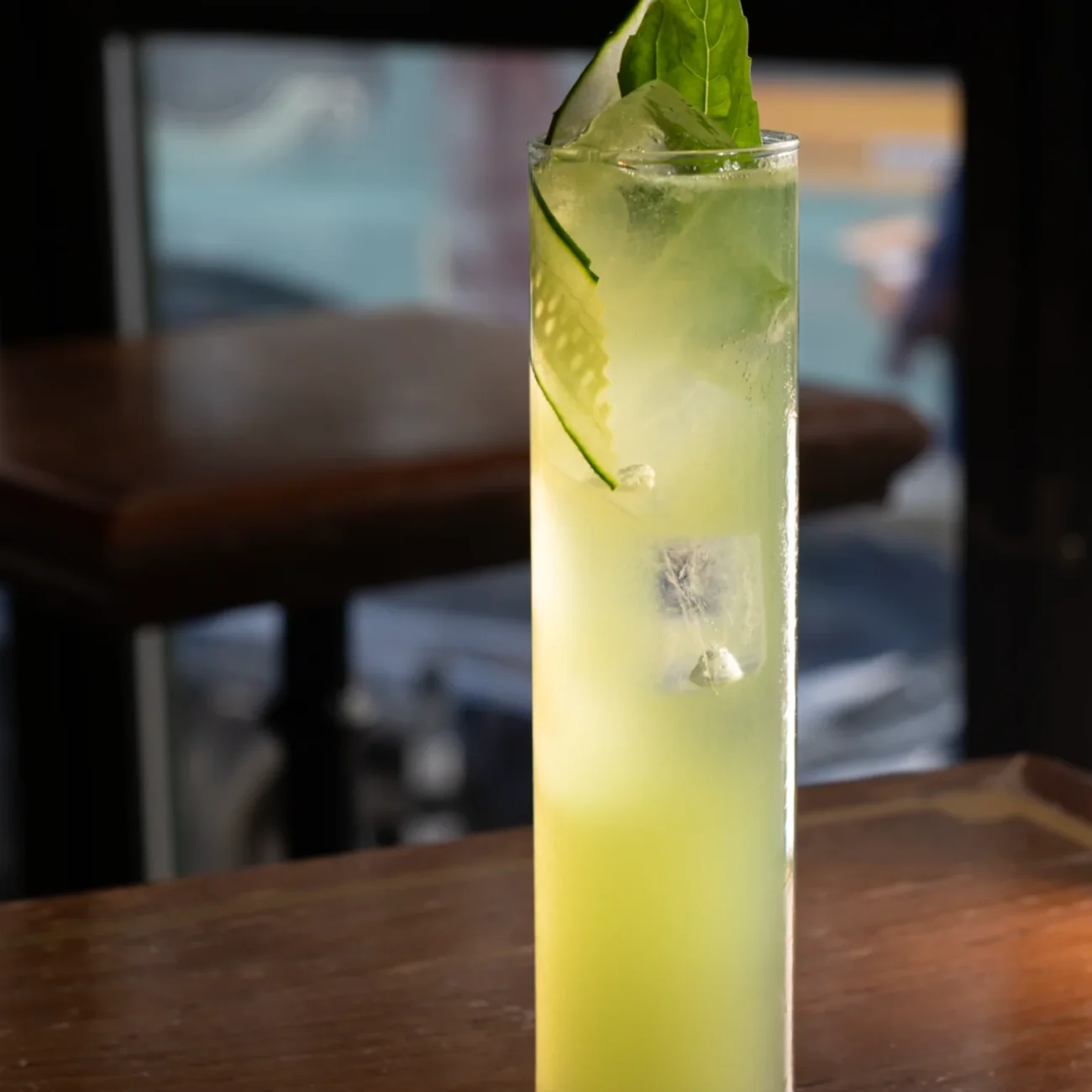 DrinkEnjoyCocktail6
